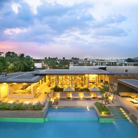 Blvd Club - Near Bengaluru Airport Hotell Settahalasūr Exteriör bild