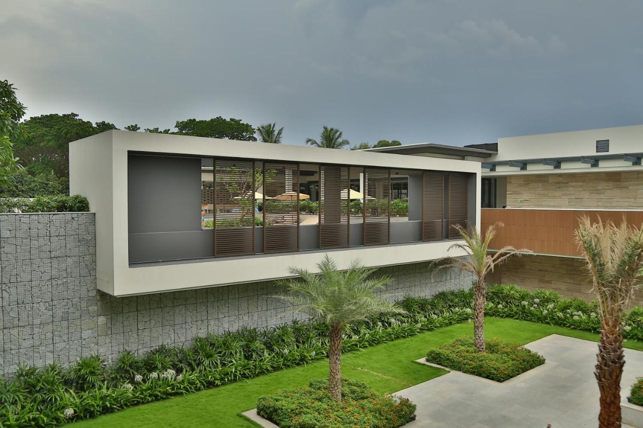 Blvd Club - Near Bengaluru Airport Hotell Settahalasūr Exteriör bild